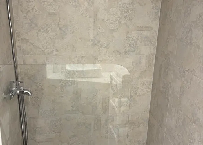 Industrial 6 リュブリャナ